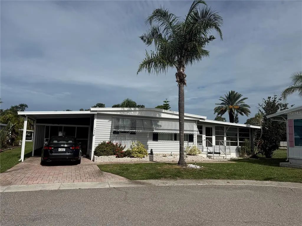5640 Forsythia Road, VENICE
