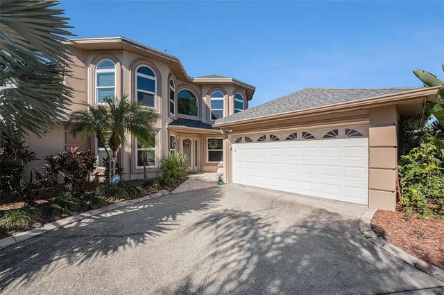 724 Crestridge Drive, TARPON SPRINGS