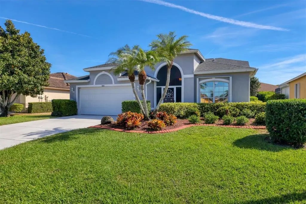 8945 Olde Hickory Avenue, SARASOTA