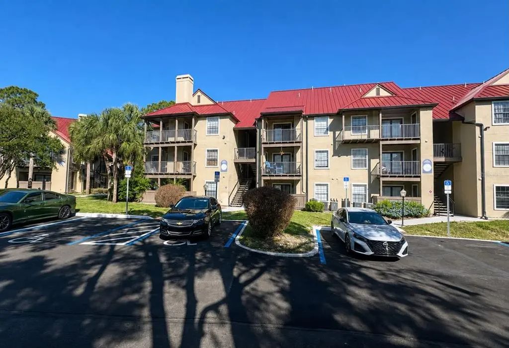 224 Afton Square 201, ALTAMONTE SPRINGS