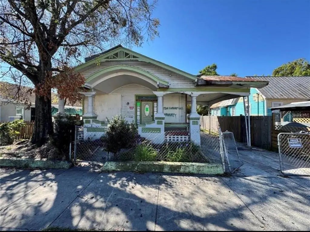 921 E 12th Avenue, TAMPA