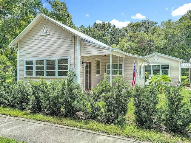 128 N Lakeview Drive, LAKE HELEN