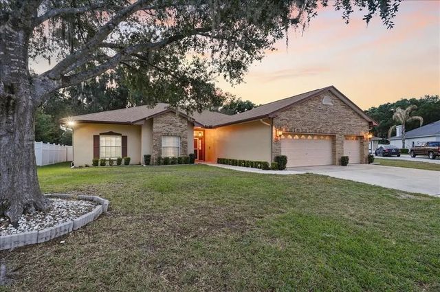 448 Lake Harris Drive, LAKELAND