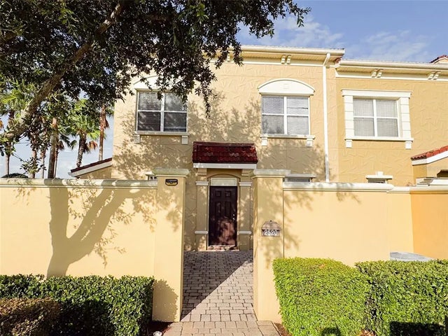 2520 Bella Vista Drive, DAVENPORT