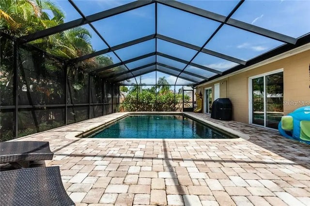 5820 Denver Street Ne, ST PETERSBURG