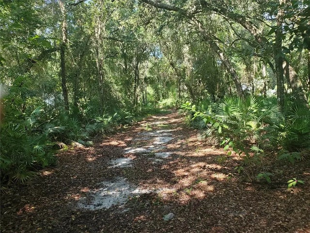 Pruitt Street, LEESBURG