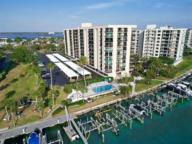 690 Island Way 707, CLEARWATER BEACH
