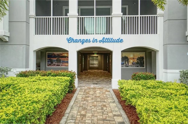 392 Aruba Circle 102, BRADENTON