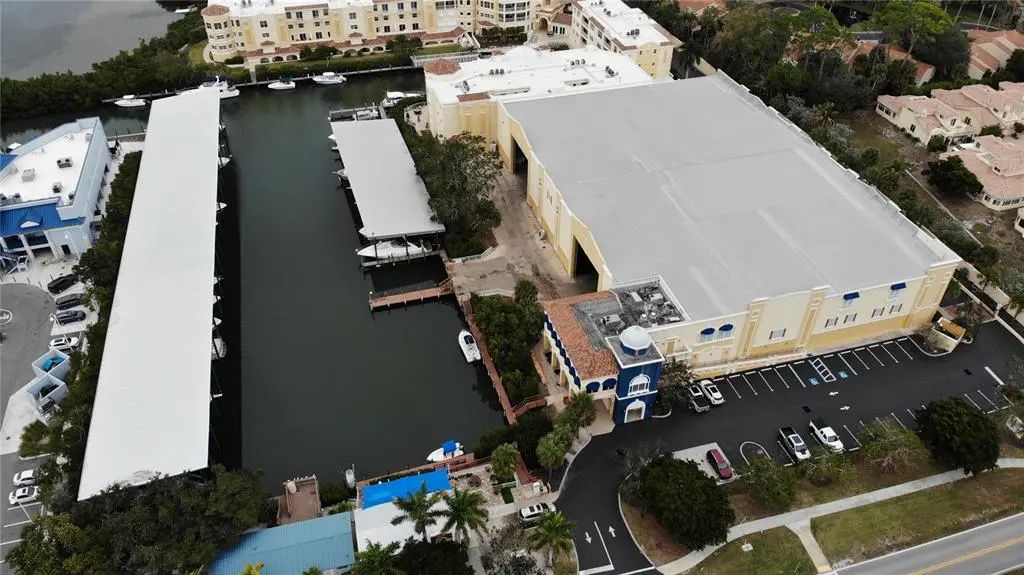 570 Blackburn Point Road 26, OSPREY