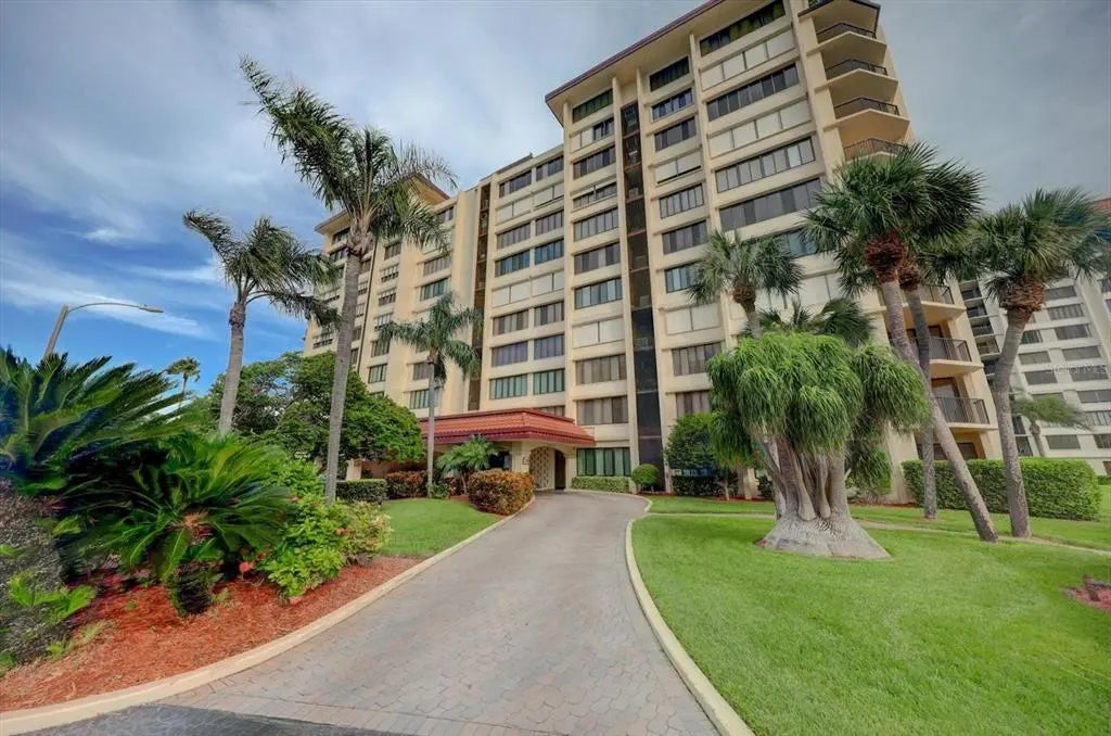 700 Island Way 404, CLEARWATER BEACH