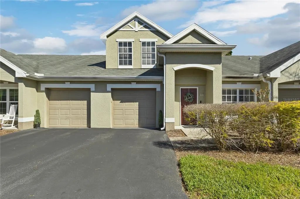 3482 Kings Road 102, PALM HARBOR