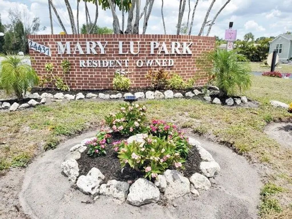 24437 Harborview Road 58, PORT CHARLOTTE