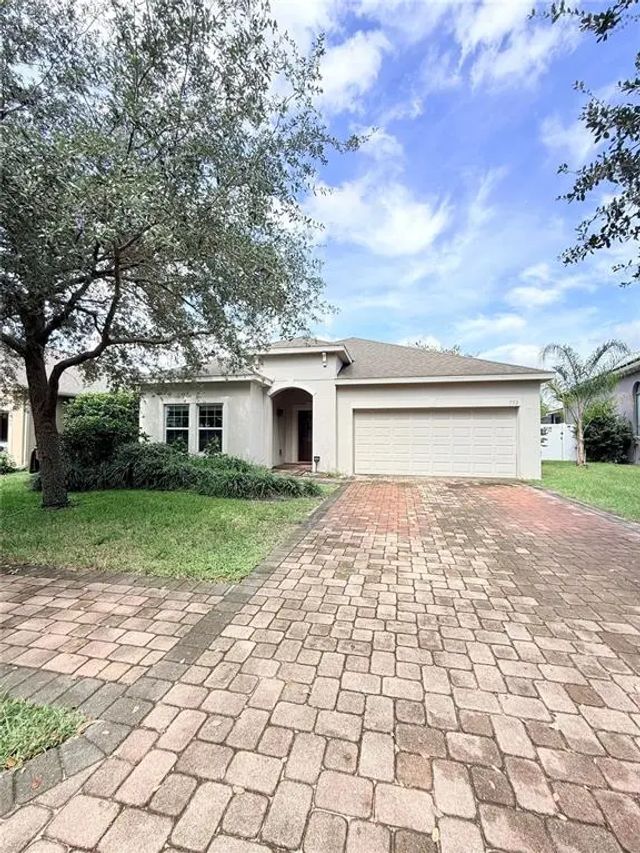 732 Bridgeford Crossing Boulevard, DAVENPORT