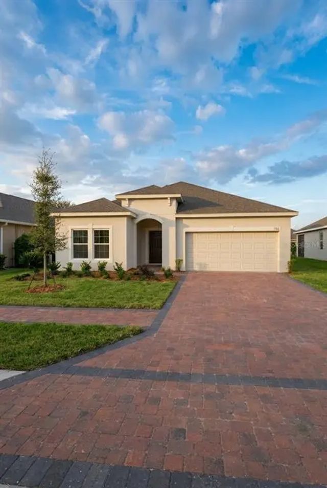 732 Bridgeford Crossing Boulevard, DAVENPORT