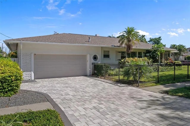 105 17th Avenue Ne, ST PETERSBURG