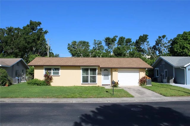 4318 Great Lakes Drive N, CLEARWATER