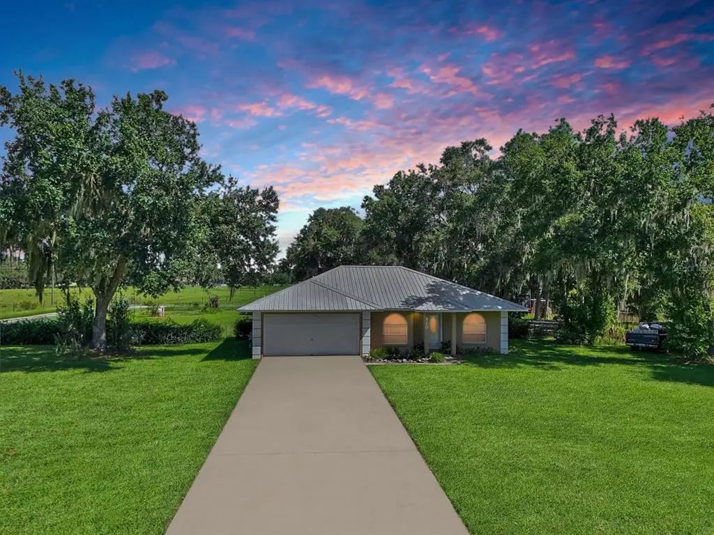 510 Cloverleaf Drive, LITHIA