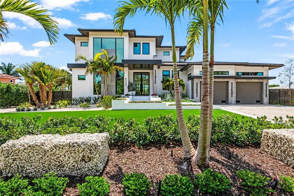 5362 Shadow Lawn Drive, SARASOTA