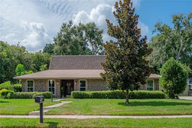 13313 Golf Crest Circle, TAMPA