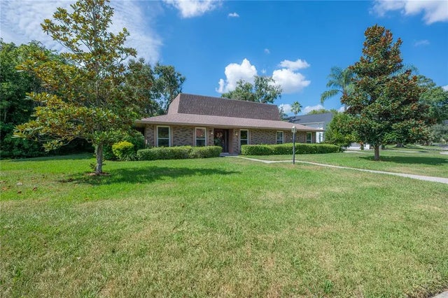 13313 Golf Crest Circle, TAMPA