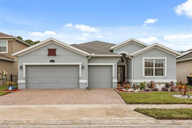2537 Camden Park Circle, DAVENPORT