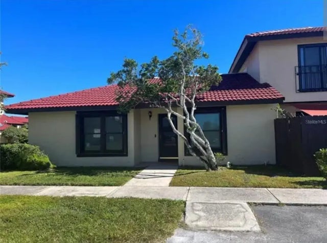 453 Hunter Circle, KISSIMMEE