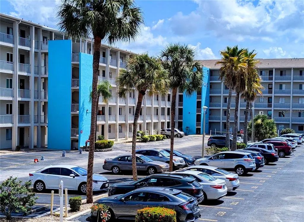 3714 Lake Bayshore Drive K-418, BRADENTON