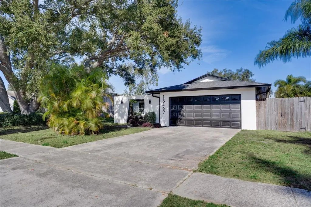 13469 Sol Vista Drive, LARGO