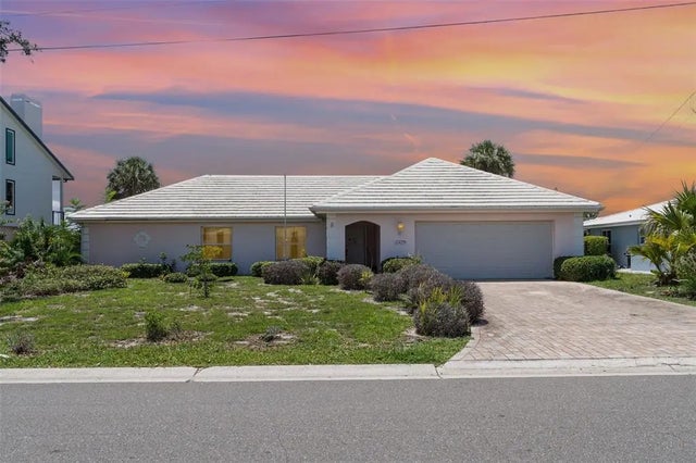 10427 Spoonbill Road W, BRADENTON