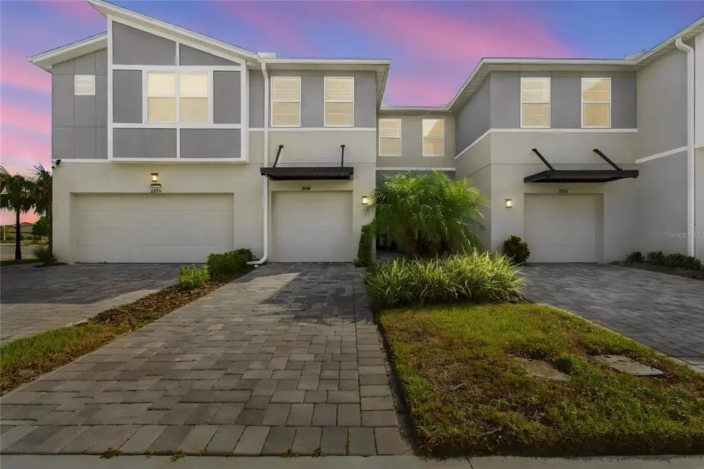 31564 Woodland Race Loop, WESLEY CHAPEL