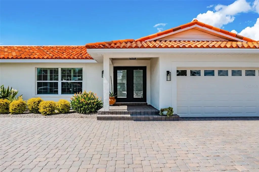 917 Chipaway Drive, APOLLO BEACH