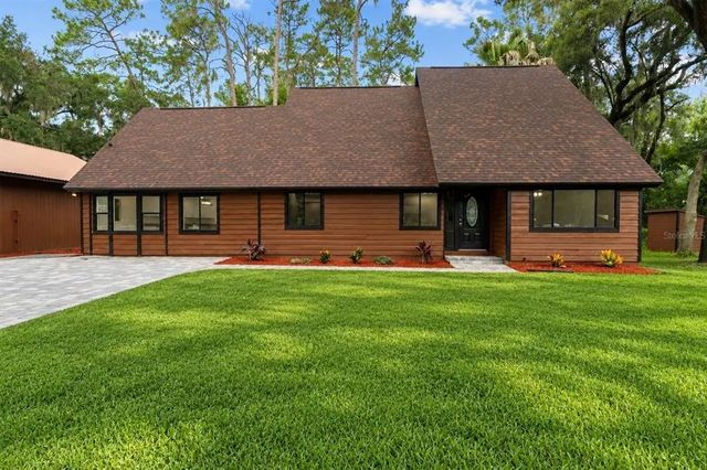 1743 Itchepackesassa Drive, LAKELAND