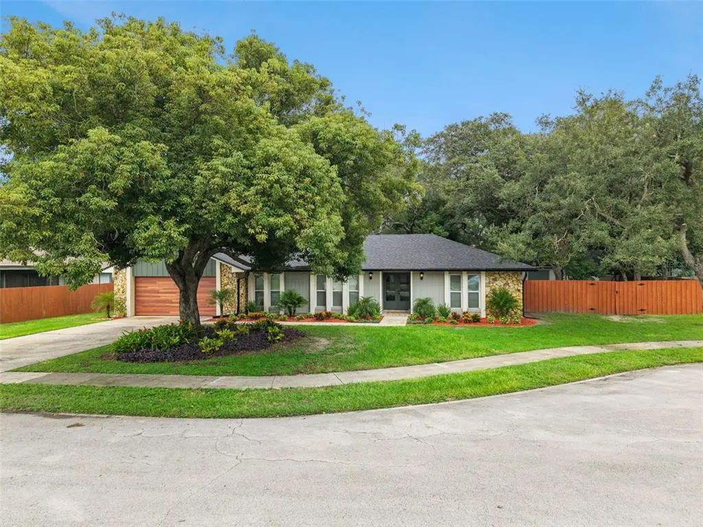 711 Columbus Way, LONGWOOD