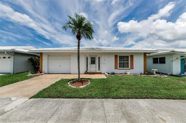5461 Palm Crest Court N 5461, PINELLAS PARK