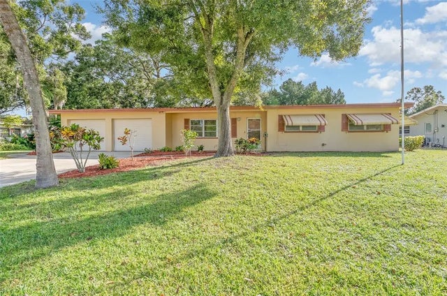 290 Bry Lynn Drive, MELBOURNE