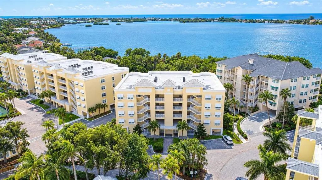 250 Hidden Bay Drive 302, OSPREY
