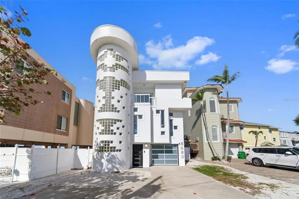 8680 W Gulf Boulevard, TREASURE ISLAND