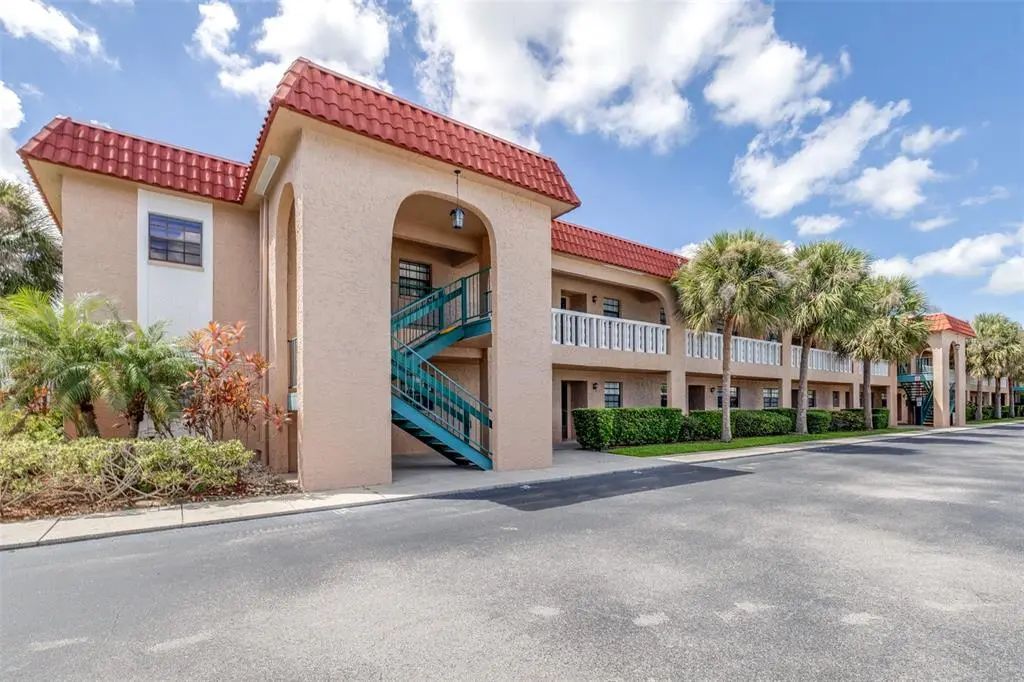 1750 Belleair Forest Drive A8, BELLEAIR