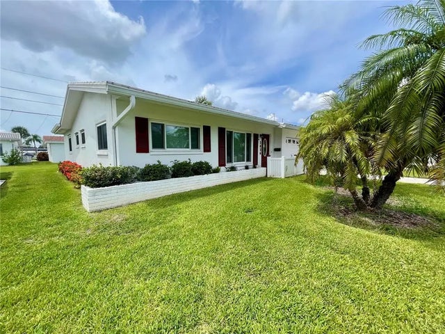 3856 101st Terrace N 3856, PINELLAS PARK