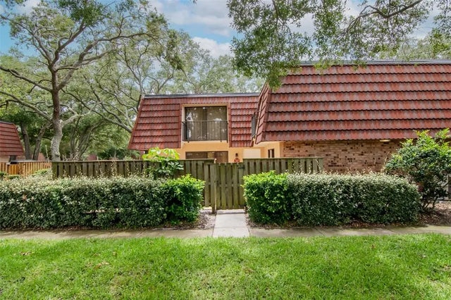 2725 11th Court, PALM HARBOR