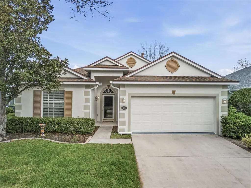 207 Coleton Lane, DELAND