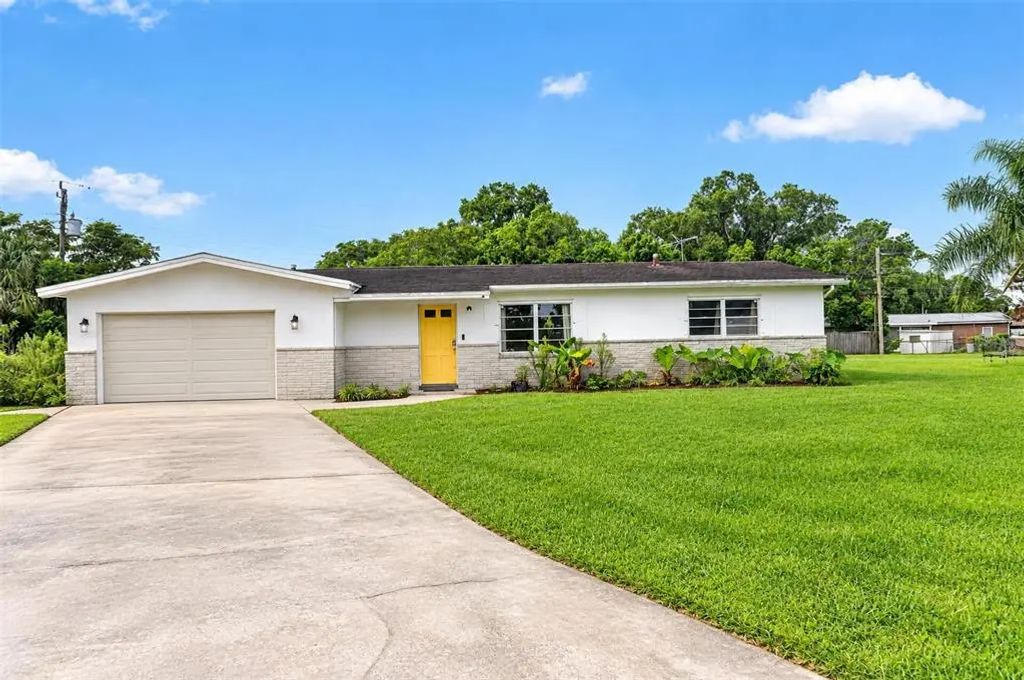 1700 Cowan Circle, TITUSVILLE