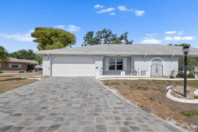 1002 Strawpocket Place, SUN CITY CENTER