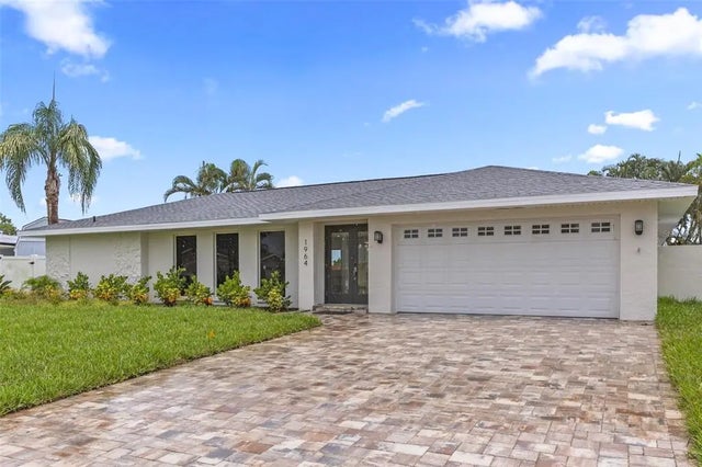 1964 Tanglewood Drive Ne, ST PETERSBURG