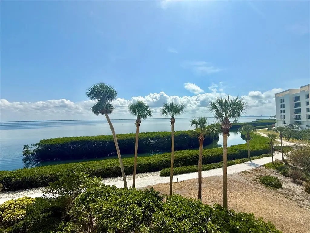 2110 Harbourside Drive 526, LONGBOAT KEY