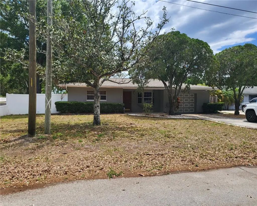 1601 Summerdale Drive S, CLEARWATER