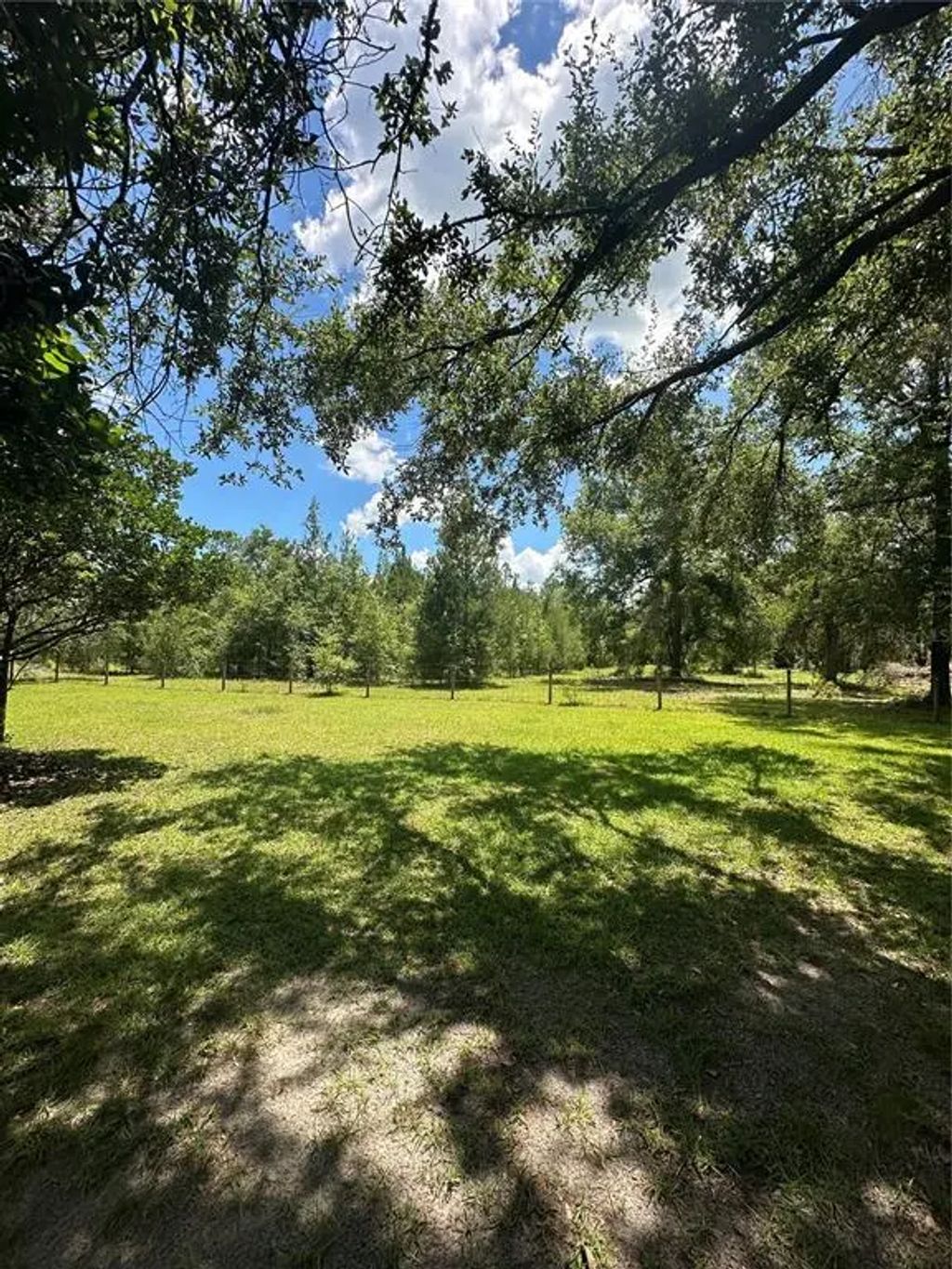 209th Road, LIVE OAK