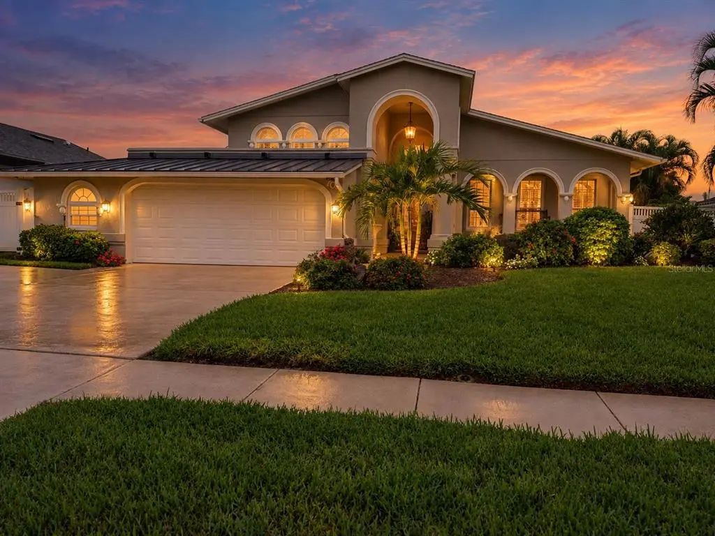 707 Snug Island, CLEARWATER BEACH