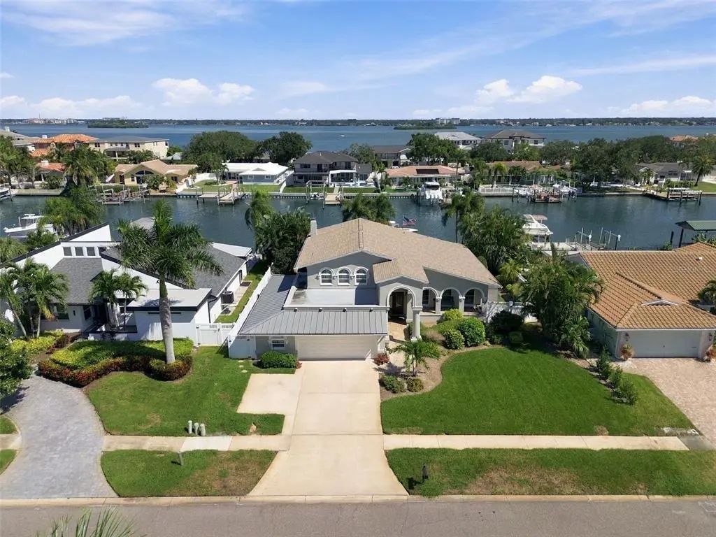 707 Snug Island, CLEARWATER BEACH