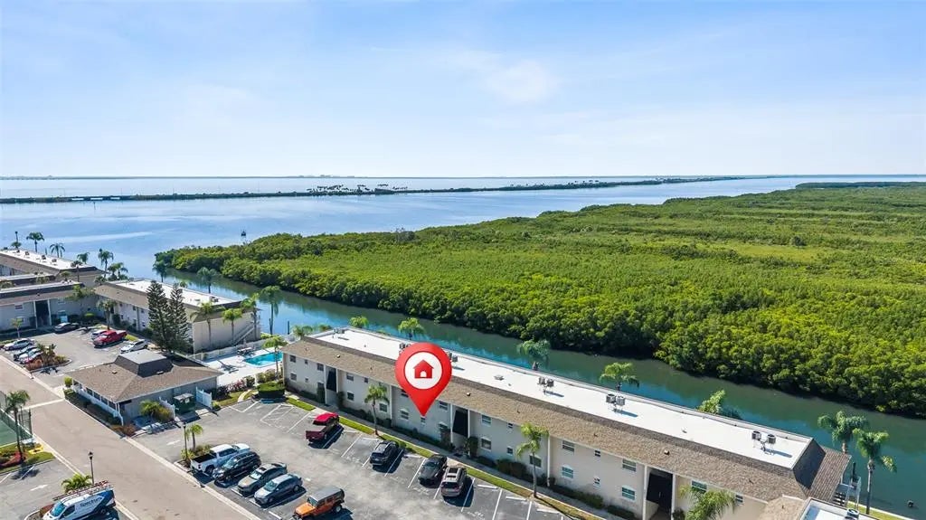 8815 Bay Pointe Drive 106, TAMPA